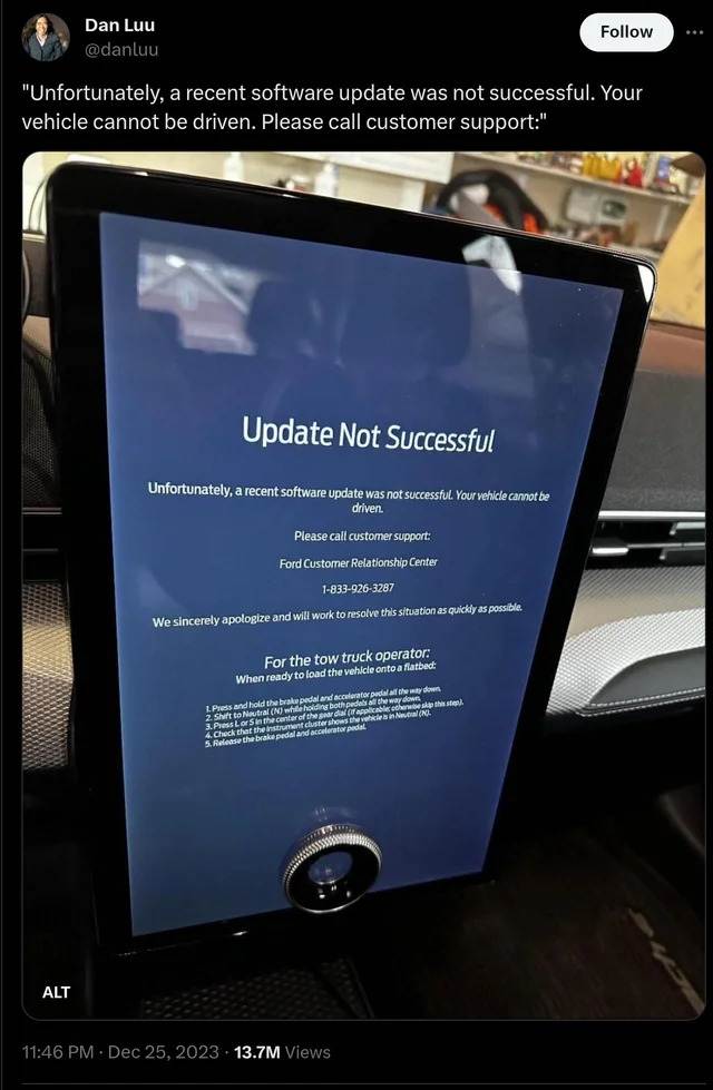 A Ford car dashboard screen showing the message "Update Not Successful. Unfortunately, a recent software update was not successful. Your vehicle cannot be driven."